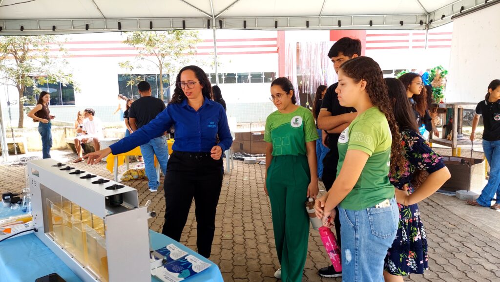 aguas-de-jaru-apresenta-avancos-na-semana-nacional-de-ciencia-e-tecnologia
