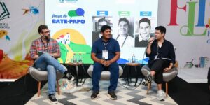 escolas-indigenas-recebem-1°-livro-infantil-em-lingua-do-alto-xingu