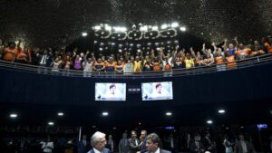 em-derrota-para-o-governo,-senado-aprova-projeto-com-impacto-de-r$-24,7-bi