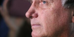 apos-pedido-de-cirurgia,-moraes-manda-pf-fazer-pericia-em-bolsonaro