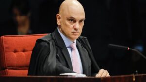 moraes-cassou-mandato-de-zambelli-apos-pt-exortar-ministro
