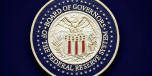 trump-usa-acusacao-criminal-como-chantagem-para-reduzir-juros,-diz-fed