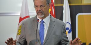 politicos-de-todas-tendencias-homenageiam-raul-jungmann