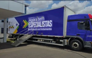 cruz-das-almas-recebe-carreta-do-agora-tem-especialistas-com-oferta-de-tomografia-para-a-regiao