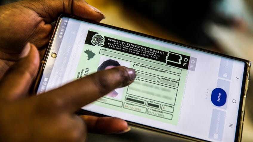 Brasileiros poupam R$ 499 mi com novas regras da CNH, diz governo