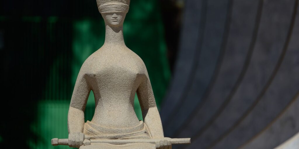 STF: caixa dois pode ser punido como improbidade administrativa