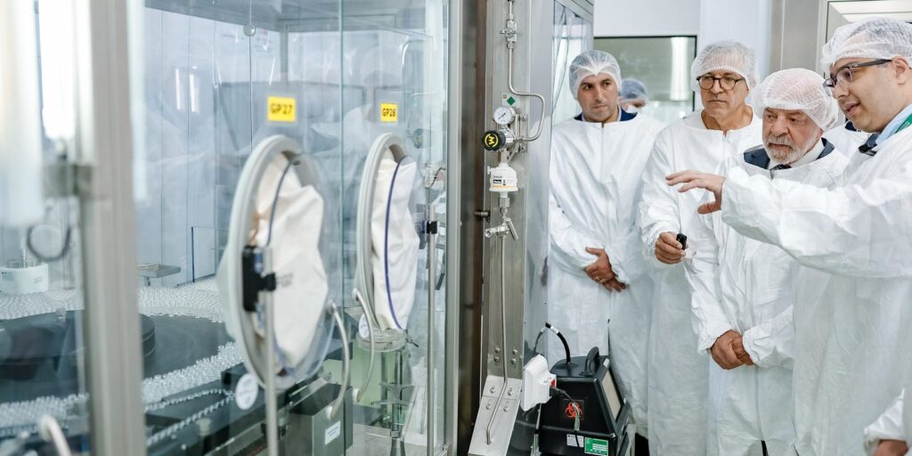 Lula defende parceria com a China para produção de vacina