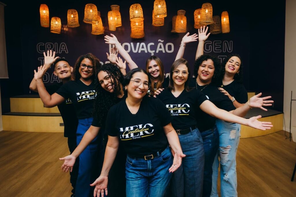 Faculdade Favoo forma contador com novas habilidades