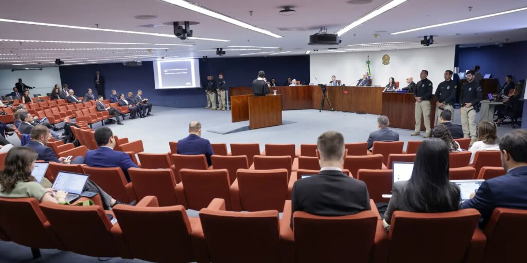 Moraes vota por rejeitar recurso de réus do Núcleo 3 da trama golpista