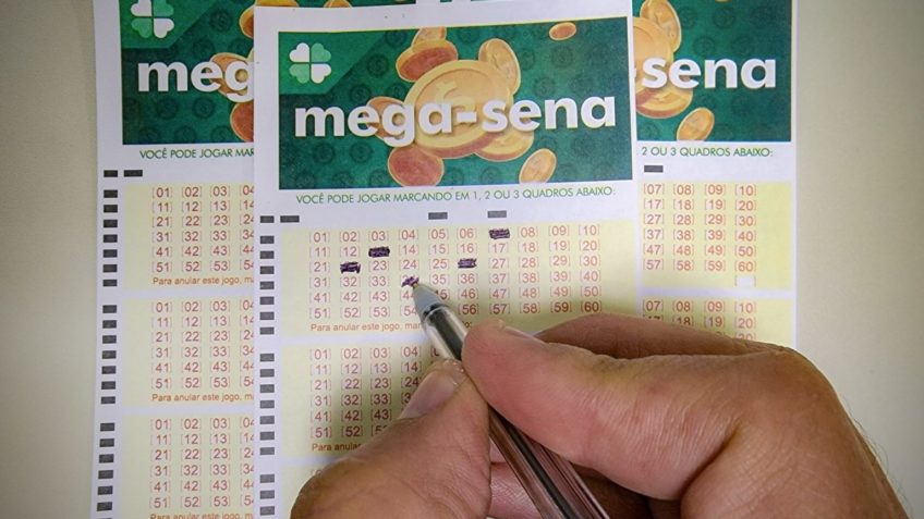 Mega-Sena acumula e prêmio vai a R$ 72 milhões