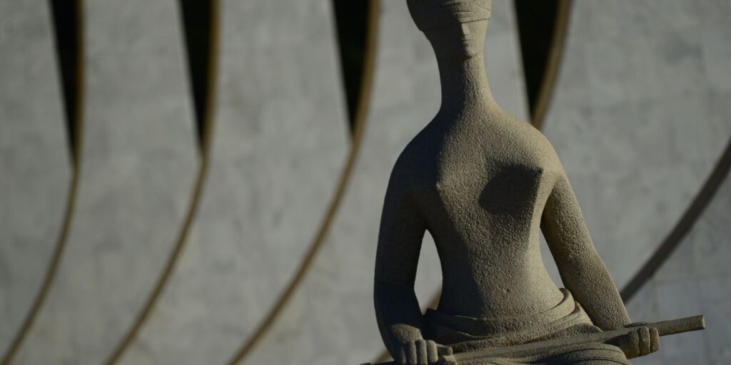 STF inicia julgamento sobre pagamento de penduricalhos a servidores