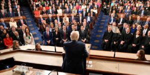 trump-proclama-“era-de-ouro”-em-discurso-sobre-estado-da-uniao