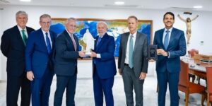 lula-recebe-lideres-mormons-dos-eua-no-palacio-do-planalto