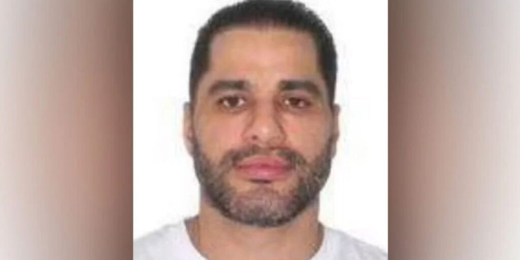 Comparsa de Vorcaro, Sicário é levado para atendimento em hospital