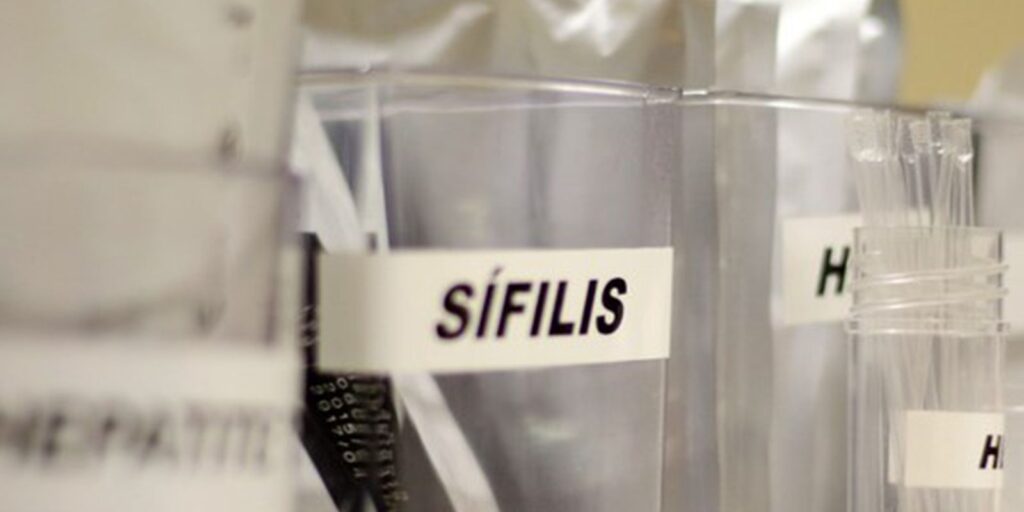 SUS passa a adotar antibiótico para prevenir sífilis e clamídia