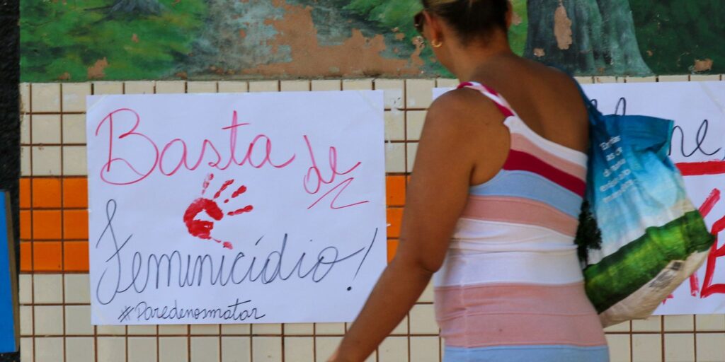 Artistas do hip hop podem enviar poemas contra machismo para coletânea