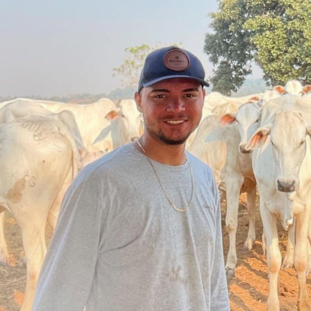 Jovem morre e quatro ficam feridos em acidente entre carros na BR-435, em RO