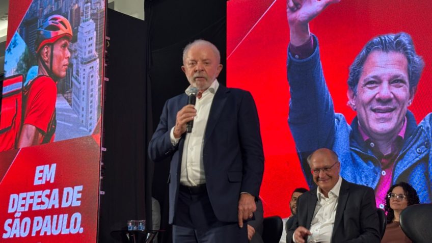 “Corremos risco de entregar democracia outra vez aos fascistas”, diz Lula