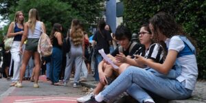 instituto-oferta-videoaulas-de-portugues-a-alunos-do-ensino-medio