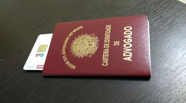 OAB exclui advogado acusado de estupro de vulnerável contra enteada em RO