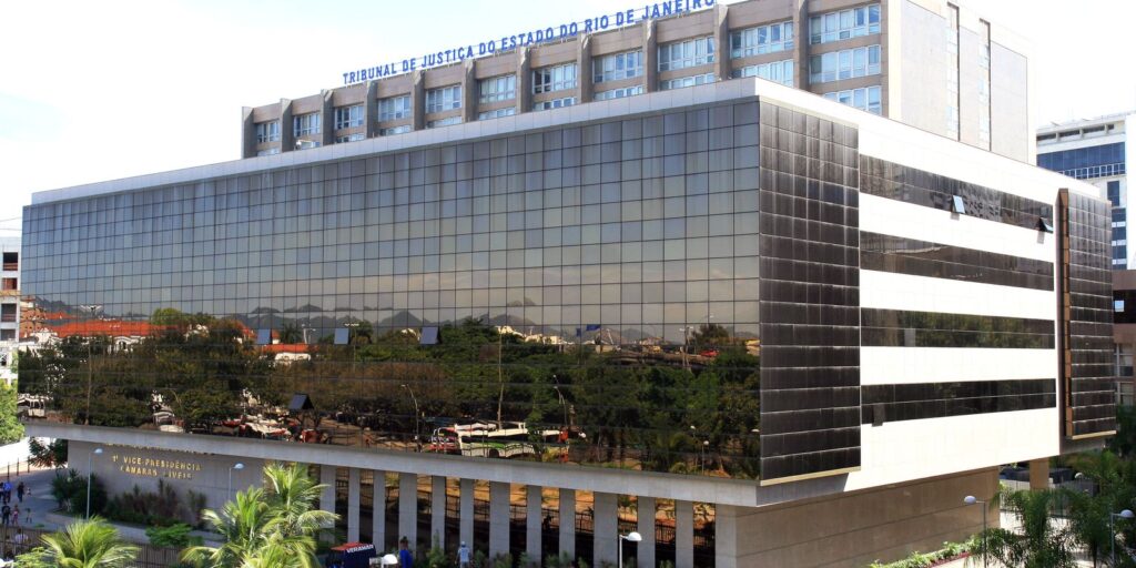 Júri condena ex-PM pelo assassinato do bicheiro Fernando Iggnácio