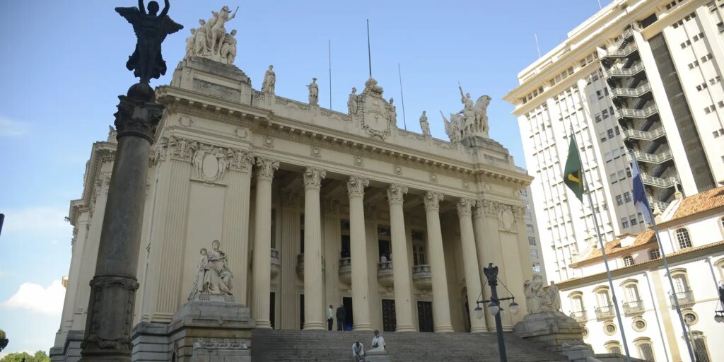 Justiça nega liminar para suspender eleição para presidência da Alerj