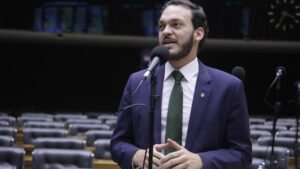 ex-deputado-e-preso-por-suspeita-de-articular-fuga-de-presos-na-ba