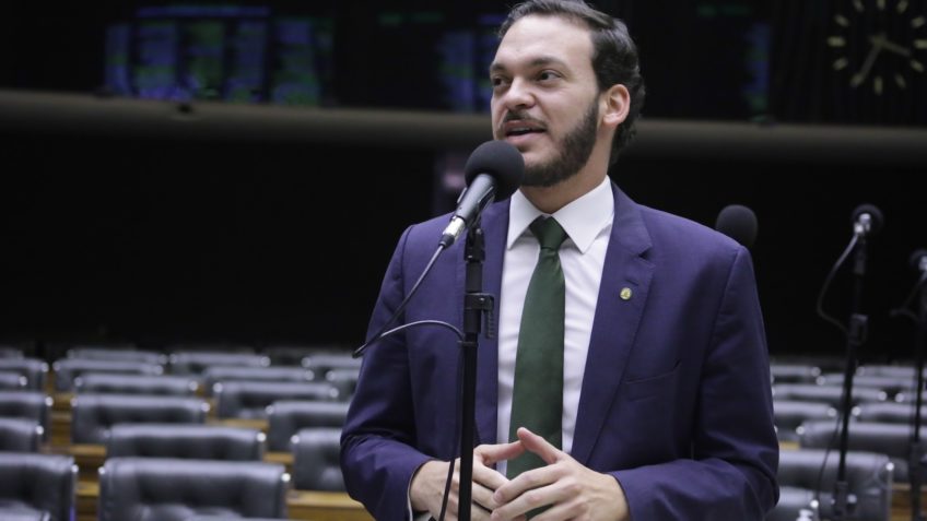 Ex-deputado é preso por suspeita de articular fuga de presos na BA