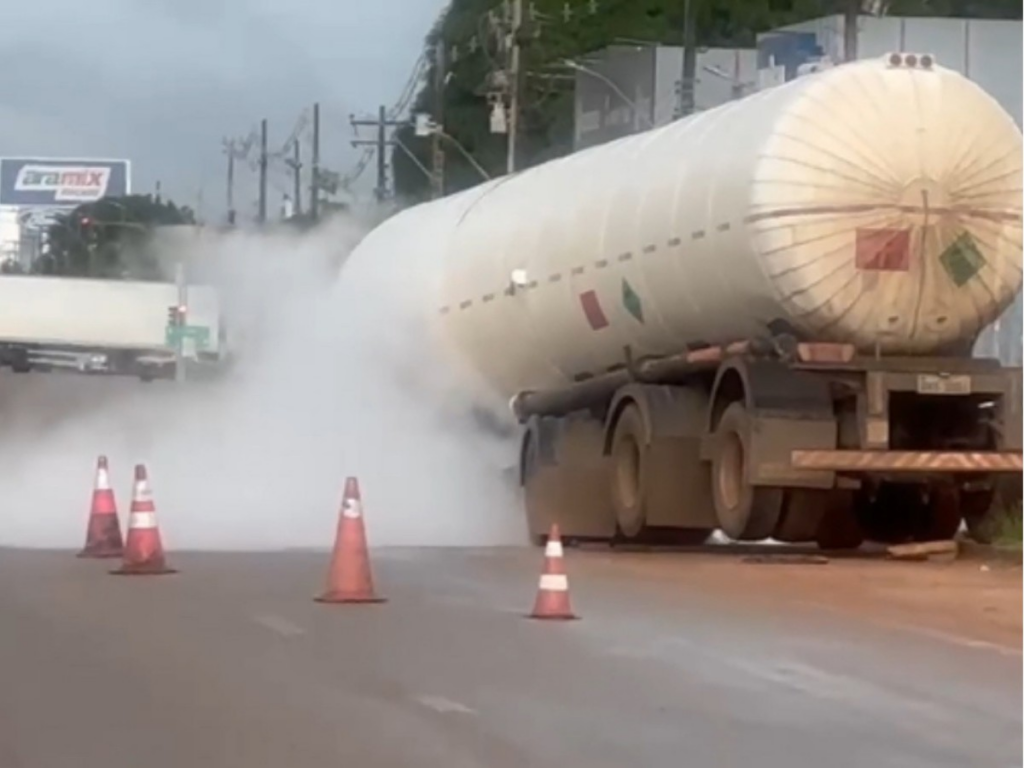 Vazamento de gás forma ‘névoa’ e assusta moradores em Porto Velho; veja vídeo