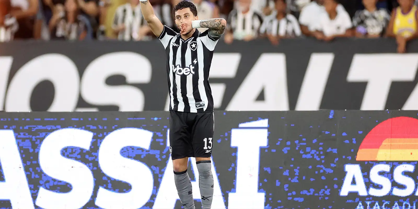 Botafogo bate Chape em jogo de abertura da 5ª fase da Copa do Brasil ...