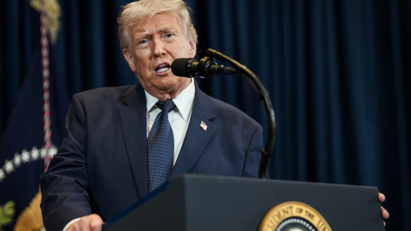 Trump diz que Irã não quer estreito de Ormuz fechado