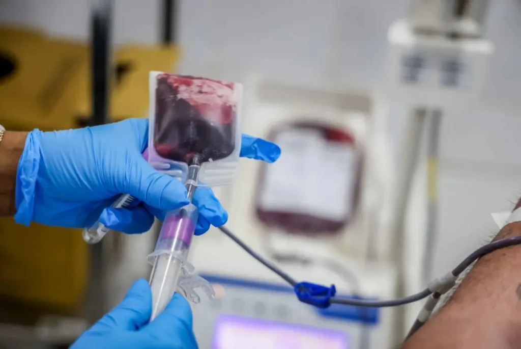 Fhemeron abre seleção para profissionais da saúde em sete cidades de RO