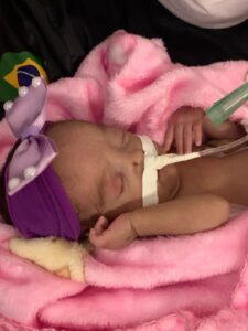 policia-investiga-morte-de-bebe-prematura-apos-pais-denunciarem-falta-de-materiais-basicos-em-hospital-de-ro