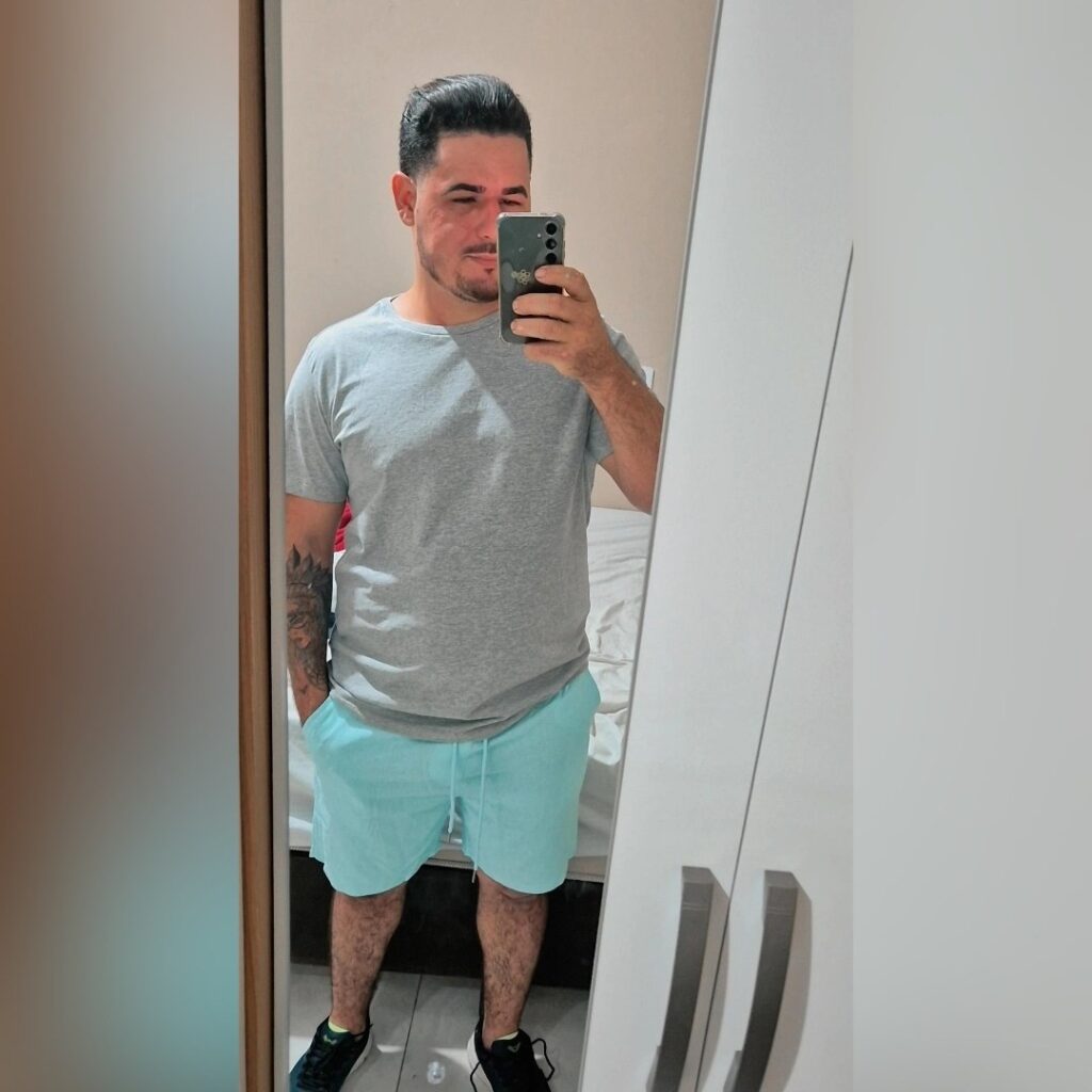 VÍDEO: Empresário morre em acidente após perder controle da moto e bater contra árvore e poste em RO