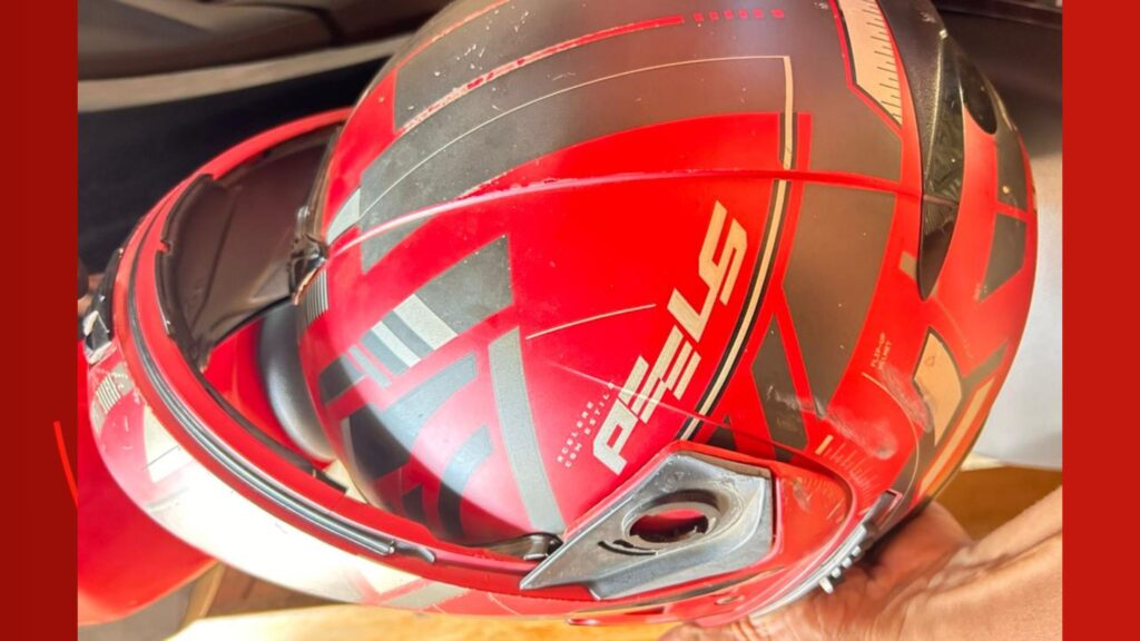 ‘Quebrou a viseira do capacete, mas não quebrou minha cabeça’, diz repórter agredido ao vivo em RO