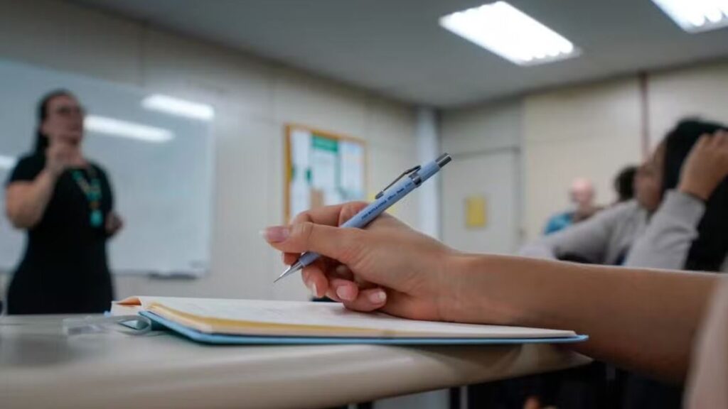 Saiba como conseguir vaga em universidade usando notas do ensino médio em RO