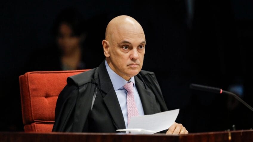 Moraes tem prerrogativa para contestar citação de Tribunal dos EUA