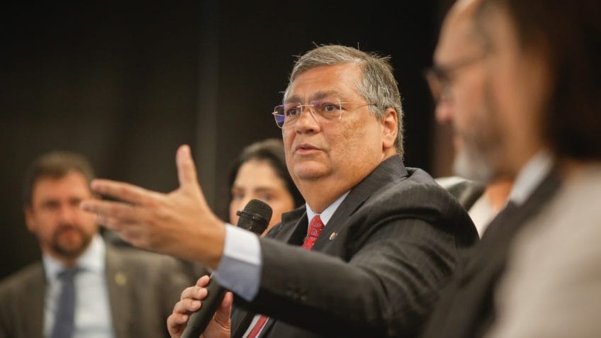 Dino cobra de governos plano contra queimadas por causa do El Niño