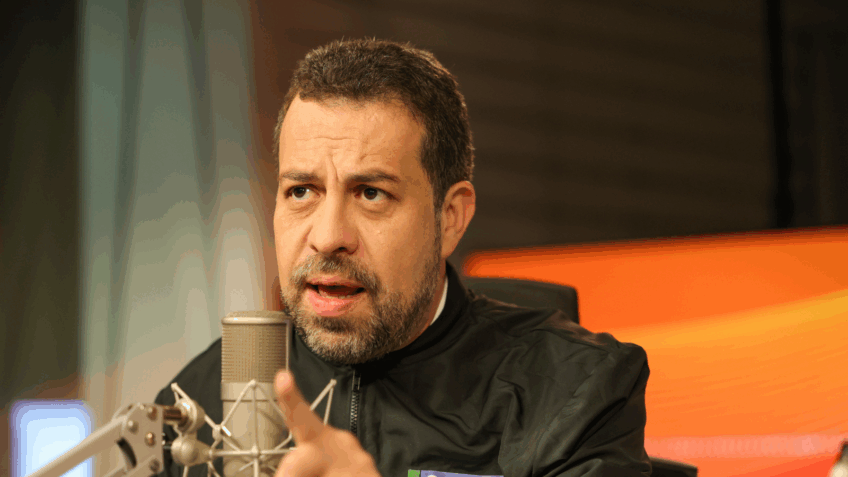Governistas criticam Flávio após EUA listarem PCC e CV como “terroristas”