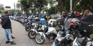 governo-prepara-linha-de-credito-para-motociclistas-de-aplicativos