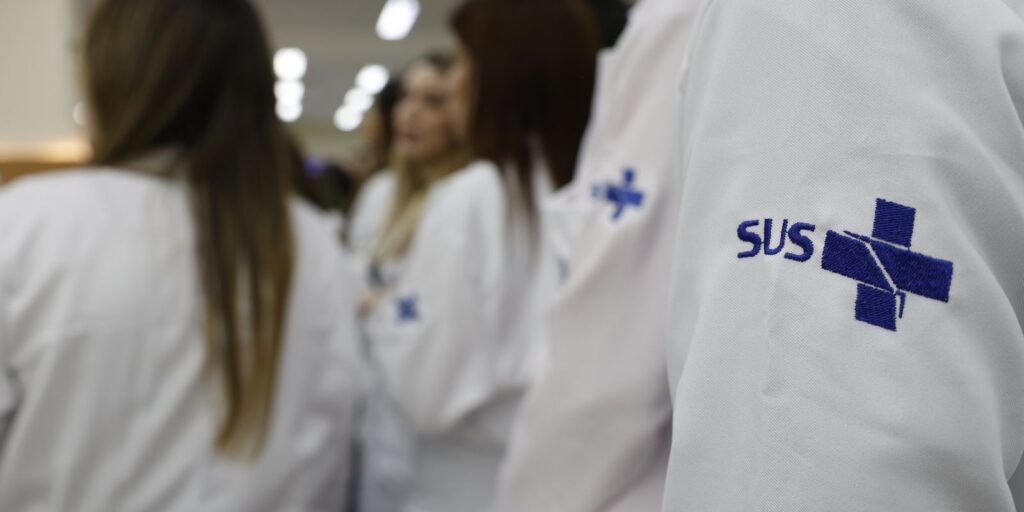 Candidatos a residência médica já podem se inscrever para o Enare 2026