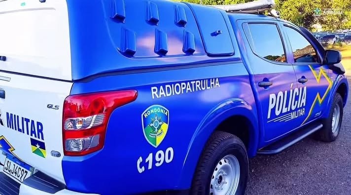 Homens invadem casa de coronel aposentado e forçam família a transferir R$ 8 mil em Porto Velho