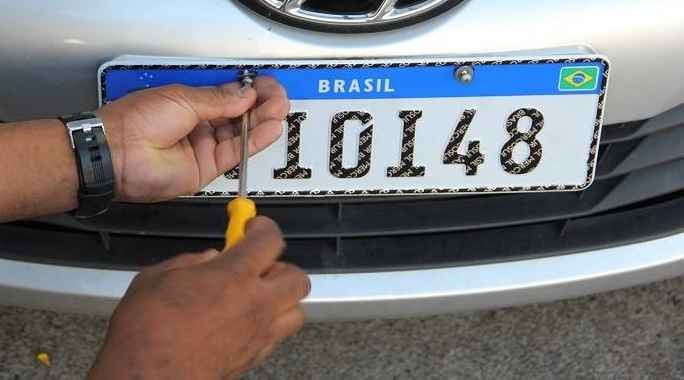 Detran libera serviço para emplacar veículo sem sair de casa em RO; veja o passo a passo