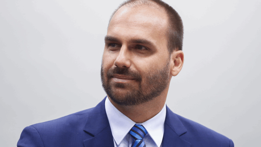Eduardo diz que PT terá dificuldade para ter novo líder após Lula