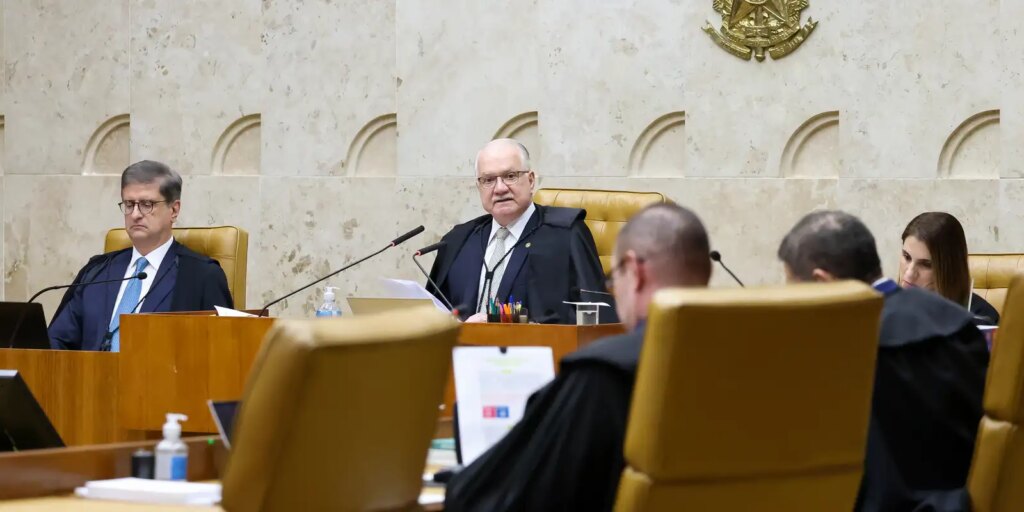 Fachin: críticas não fragilizam STF, mas fortalecem democracia