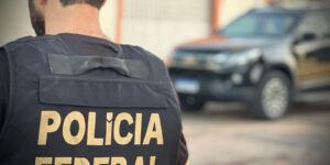 pf-investiga-uso-de-broches-com-camera-para-gravar-votos
