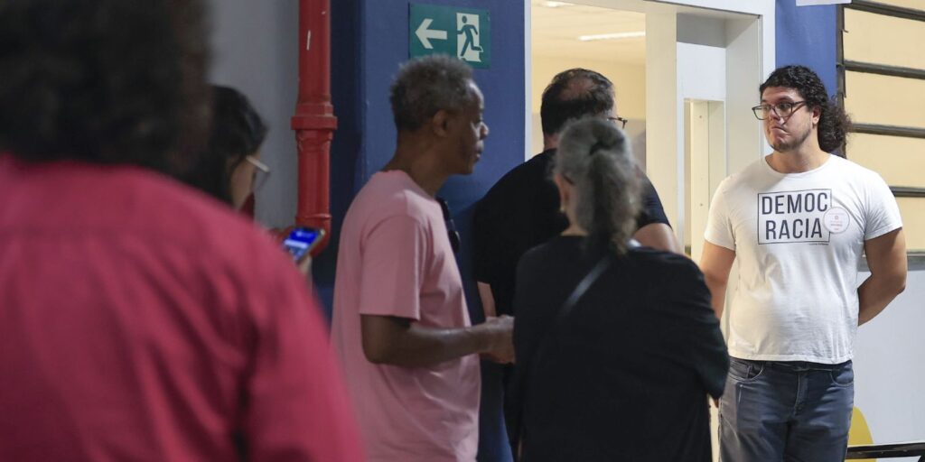 Em São Paulo, 14% das seções estavam abertas às 18h para votação