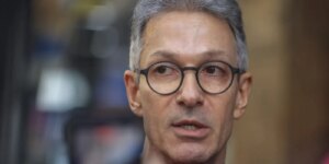 tribunal-eleitoral-de-minas-vai-apurar-uso-de-celular-por-zema-na-urna