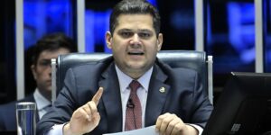 alcolumbre-anuncia-sessoes-para-discutir-e-votar-fim-da-escala-6×1
