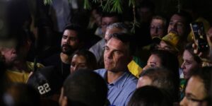 flavio-bolsonaro-impoe-condicoes-para-liberar-sigilos